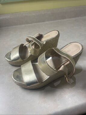 Montego Bay Club Size 5 1/2 Metallic Gold Espadrille Wedge Sandals